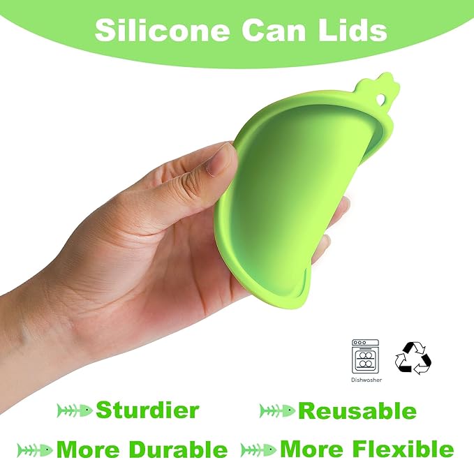 Comtim Cat Food Can Covers Lids for 5.5 oz Cans, 2 Pack Silicone Cat Food Can Lids for 5.5 oz 5.3 oz Cans...Pet Food Can Covers Reusable Can Toppers Savers for Wet Food (Green)