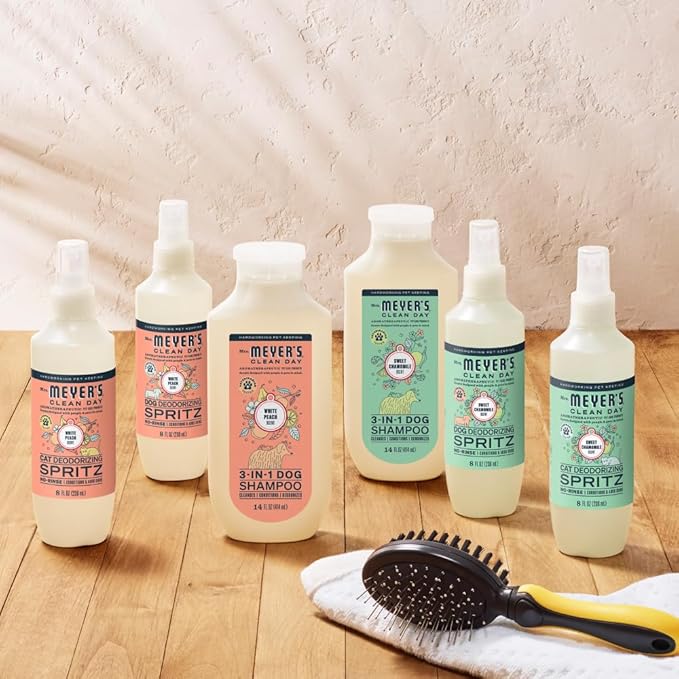 MRS. MEYER'S Clean Day Cat Deodorizing Spray, Sweet Chamomile Scent, 8oz