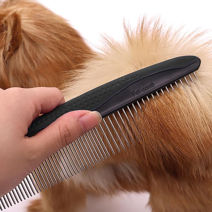 YINGFAN Dog Comb, Stainless Steel Dematting Comb for Dogs and Cats, Non-Slip Handle Dog Combs for Grooming Matting (Black)
