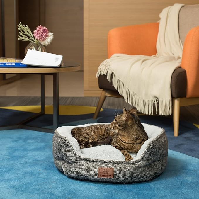 Cat Beds for Indoor Cats, Dog Bed for Small Dogs Breeds, Soft Kennel Bed, Comfy Durable Pet Sleeping Bed, Washable Roun Cat Bed & Non-Slip Bottom, Size 21" L x 18" W x 7" Th