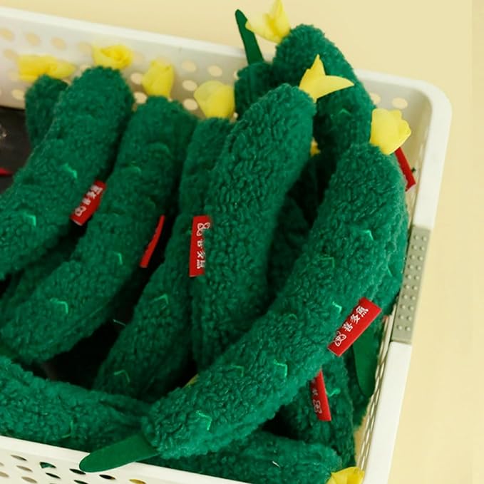 Cat Plush Toy Realistic Vegetable Set Cucumber Radish Shapes Sound-Making Plush Felt Fabric Catnip Crinkle Paper Dog Cat Accessories Pet Gifts for Christmas (Cucumber 2pcs)