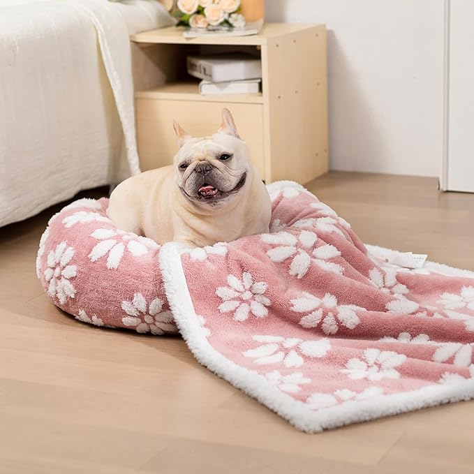 Donut Dog Beds for Small Dogs, Calming Round Cat Beds for Indoor Cats, Cute 3D Textured Flower Pet Bed with Removable Washable Cover and Anti-Slip Bottom(Pink,23")