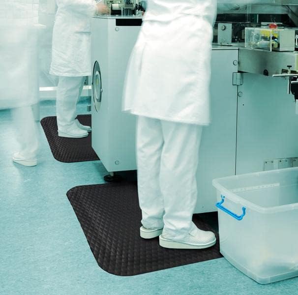 American Floor Mats Hog Heaven Premium 7/8" Black & Black Border 2' x 3' Nitrile Backed Anti-Fatigue Comfort Mat