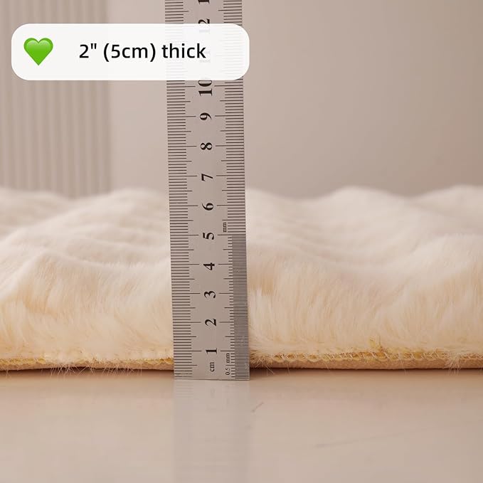 SHENGOCASE Pet Cushion Pad, Faux Fur Dog and Cat kneading Pillow, Cozy Bed Insert for Crate Pad Padding for Cage Kennel House Condo (19.7")