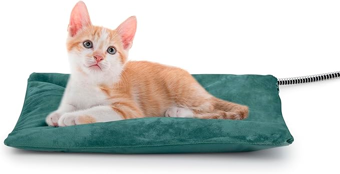 Outdoor Heated Cat Bed, Soft Pet Heating Pad with Steel-Wrapped Cord, Outside Pet Warmer for Feral Cats and Dogs, 15.7" x 11.8", 30 Watts
