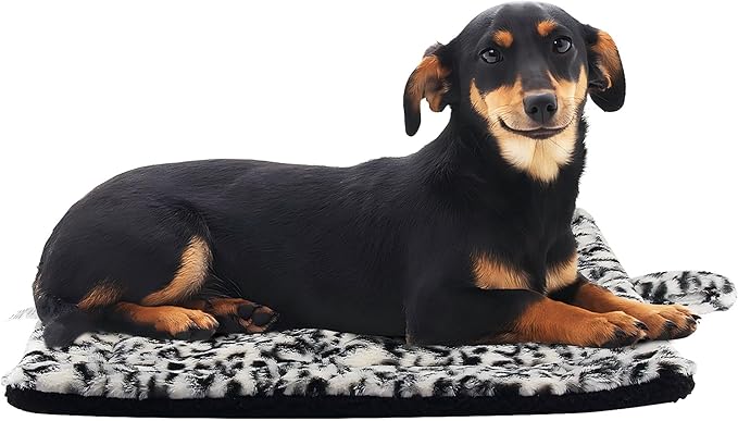 Self-Warming Cat Pad, Self-Heating Thermal Pet Mat for Indoor Outdoor Cats and Small Dogs Bed Mat for Sleeping, Non-Slip Hooks, 30 x 24 Inches, Black/White