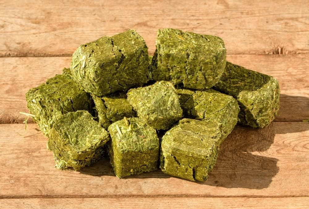 CZ Grain Alfalfa Cubes for Feeding - Rabbits, Goats, Chickens, Cattle, Horses, All Animals Love Alfalfa Cubes (1 Pound)