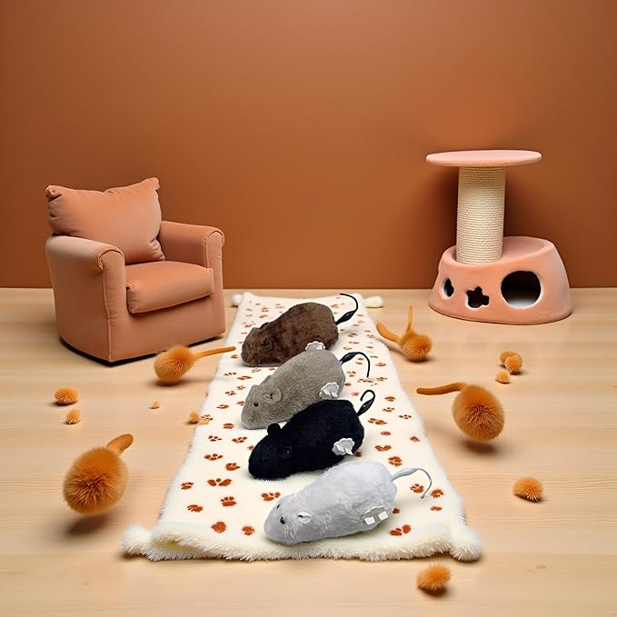 1Pc Random Color Furry Mice Cat Toy Wind Up Toys Realistic Mouse Funny Moving, Cat Mice and Animals Interactive Play Mouse for Kitten Cat and Animals Pet Supplies