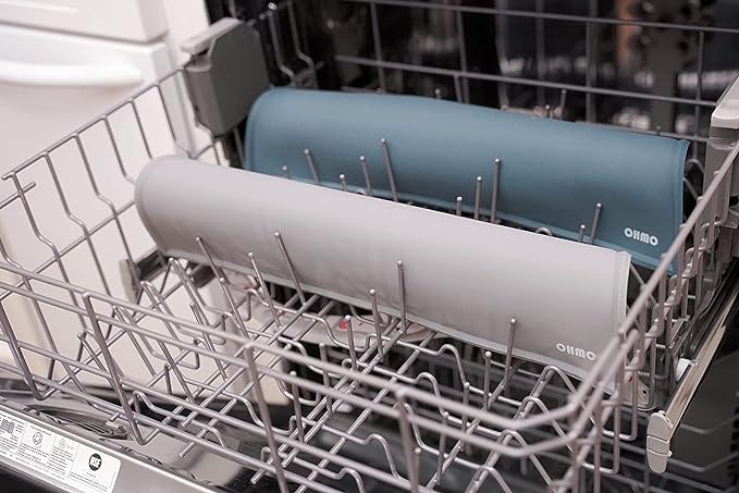 OHMO - Cat Food Mat, Silicone Pet Feeding Mat for Floor Non-Skid Waterproof Dog Water Bowl Tray, Easy to Clean Pet Placemat