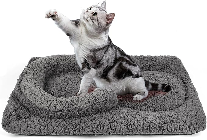Self Warming Cat Bed Mat with U-Shaped Pillow -22"x18" Soft Thickened Thermal Cat Bed, Machine Washable Heat Retention Pad for Indoor Cats