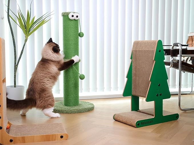 Nekosan Cat Scratching Post - 34-Inch Tall Indoor Cat Scratcher with 5.5-Inch Sisal-Wrapped Post, Hanging Ball Toy, Ideal for Large Cats and Kittens, Furniture-Friendly, Vibrant Green