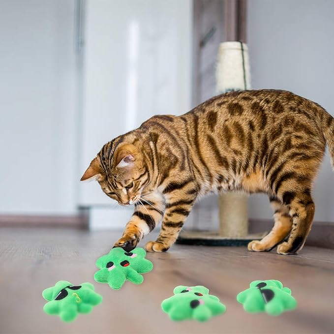 6pcs St. Patrick's Day Shamrock Catnip Toy，Indoor Shamrock Shaped Cat Toy Plush Interactive Chew Bite Toys for Cat Kitten Indoor Festive Holiday Cat Lover Gift