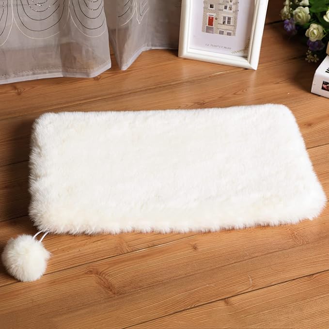 SHENGOCASE 2-Pack 12" x 22" Faux Rabbit Fur Pet Bed Mats, Non-Shedding and Non-Deforrable