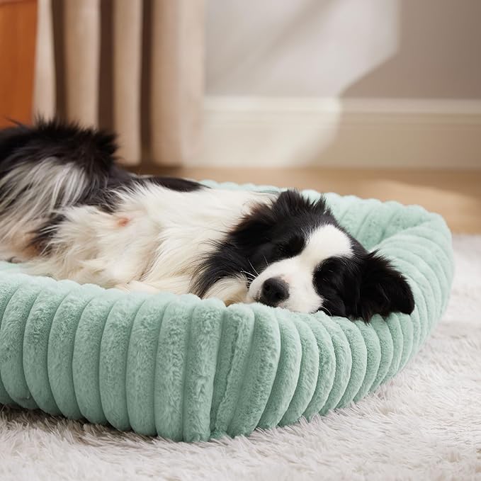 Bedsure Washable Dog Bed for Large Dogs - Cute Furry Puppy Beds, Rectangle Orthopedic Corduroy Fleece Pet Beds with Removable Zipper Cover, 43x30x8inches, Green