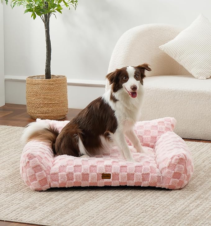 Made4Pets Cat and Dog Couch Bed, Soft Faux Fur Checkered Pet Sofa, Cozy Fluffy Pet Sofa with Supportive Foam, Removable Washable Cover with Non-Slip Base, Pink, Medium