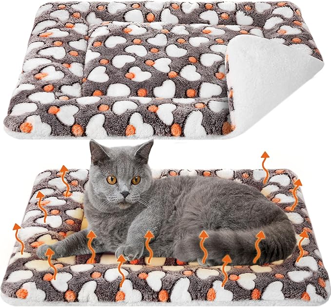 2 Pack Self Warming Cat Mat Self Heating Pad Bed Reversible Machine Washable Reflects Body Heat Warm Thermal Pet Pad Crate Blanket for Feral and Indoor Cat (Heart,22'' X 18'')