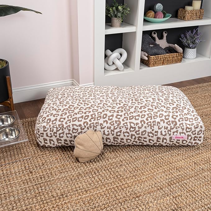 DBD3001E-M Mabel 35" x 23" Designer Modern Ultra Soft Reversible Plush Rectangular Pet Bed with Washable Cover, Modern Leopard