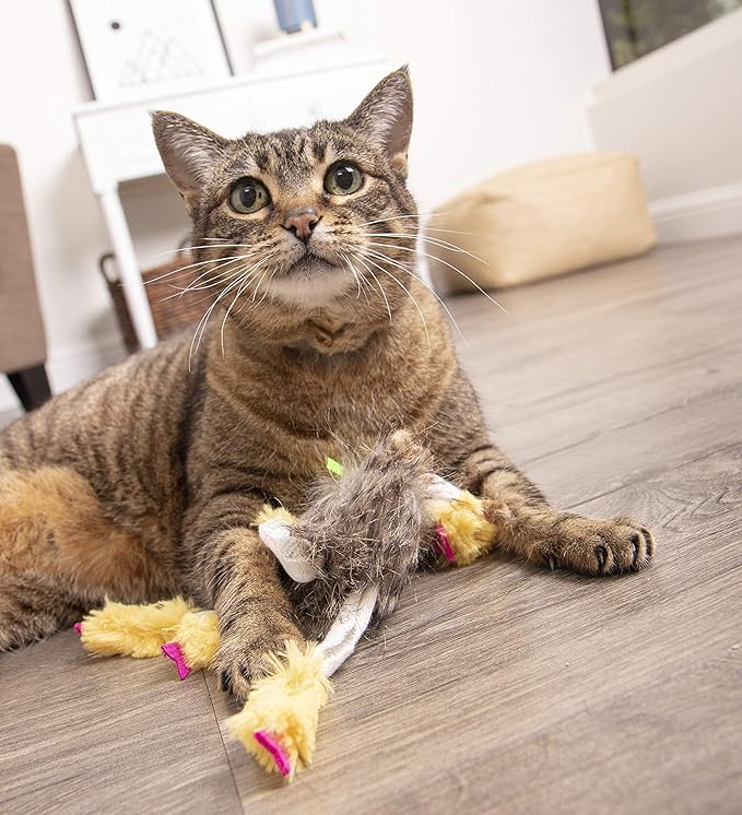 Petlinks HappyNip Loopy Llama Plush Cat Toy, Contains Silvervine & Catnip - Yellow, One Size